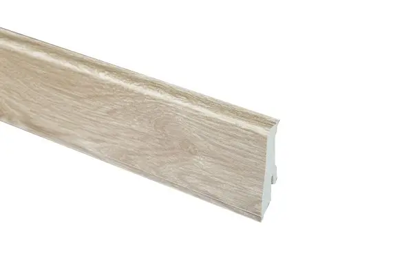 Плинтус из композита Neuhofer Holz K0210L 714919 (59х17х2400)